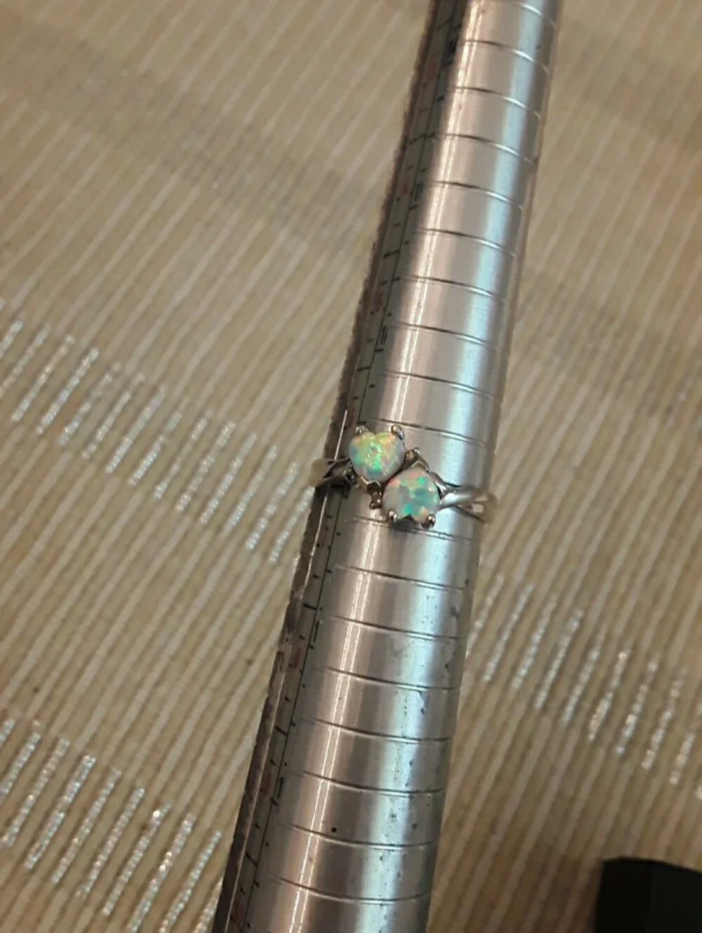 10k white gold double heart opal ring